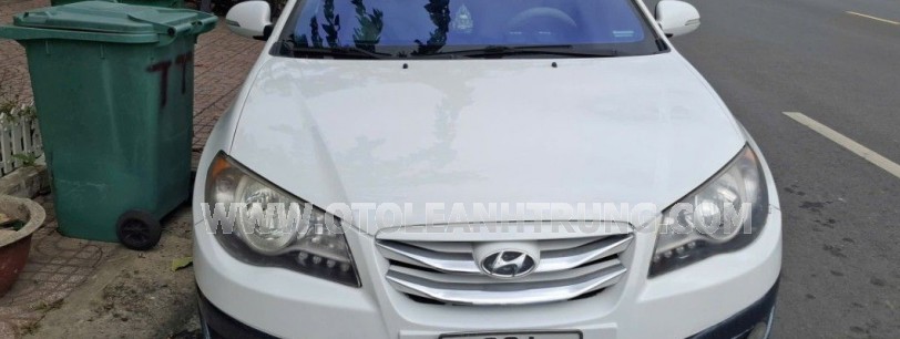 Hyundai Avante 1.6 MT